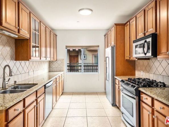 5241 Colodny Drive 103, Agoura Hills CA 91301