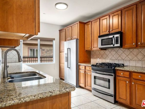 5241 Colodny Drive 103, Agoura Hills CA 91301