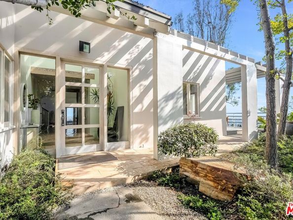 1394 Miller Drive, Los Angeles CA 90069