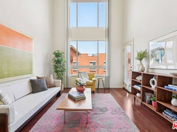 100 S Alameda Street