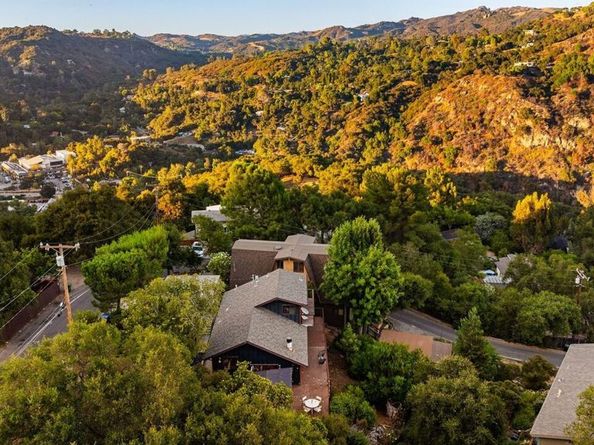 19806 Valley View Drive, Topanga CA 90290