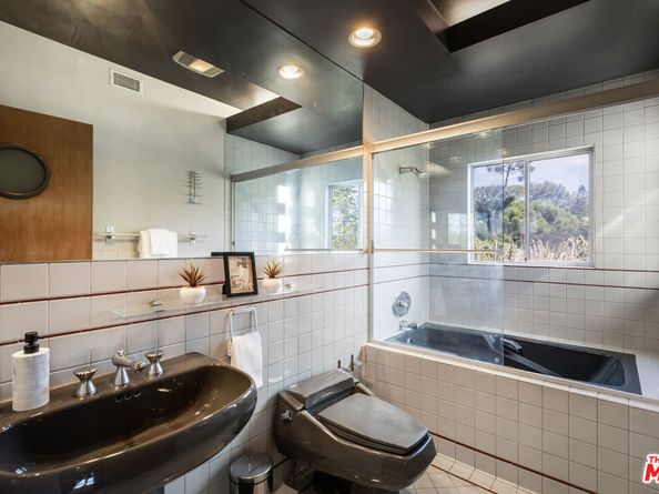 3209 Windsor Avenue, Los Angeles CA 90039