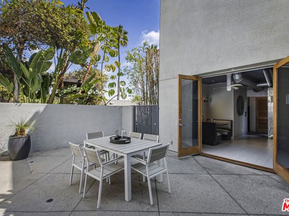 3209 Windsor Avenue, Los Angeles CA 90039