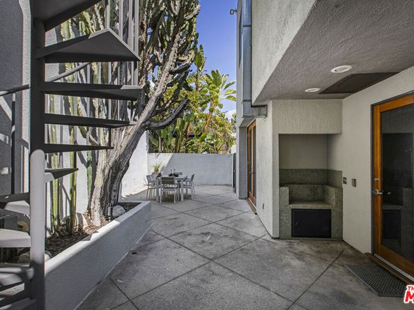 3209 Windsor Avenue, Los Angeles CA 90039