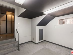 3209 Windsor Avenue, Los Angeles CA 90039