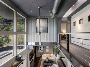 3209 Windsor Avenue, Los Angeles CA 90039