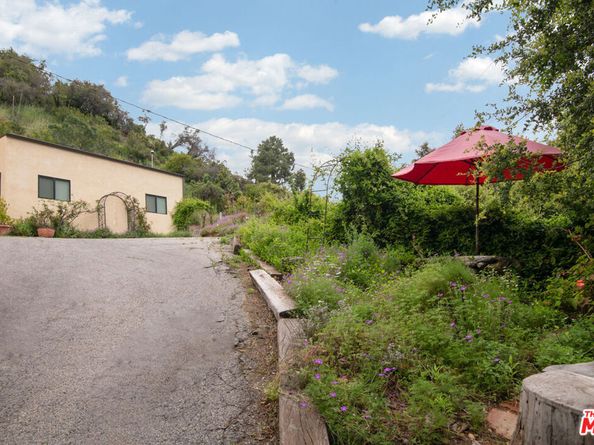 1639 Oak Drive, Topanga CA 90290