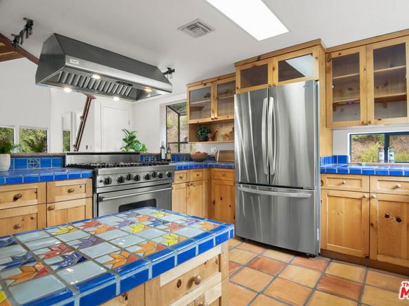 1639 Oak Drive, Topanga CA 90290