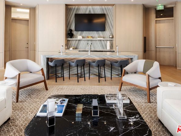 211 W Elm Court 29A, Los Angeles CA 90067