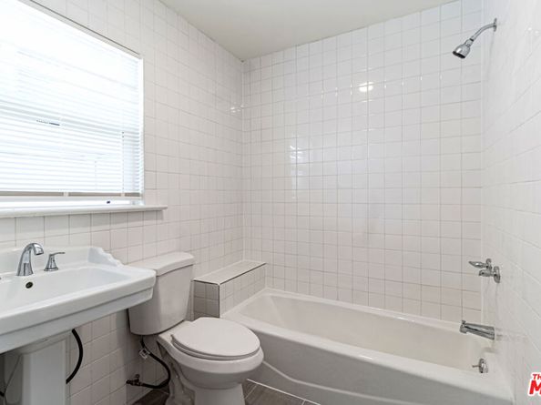 1613 Pennsylvania Avenue, Los Angeles CA 90033