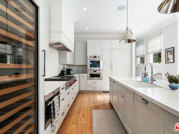 401 Ocean Avenue 2, Santa Monica CA 90402