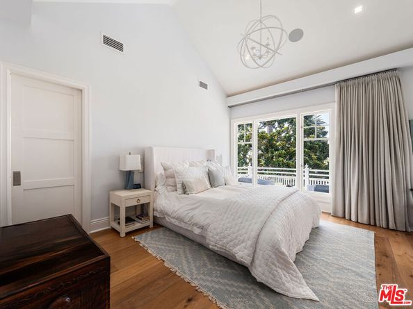 401 Ocean Avenue 2, Santa Monica CA 90402