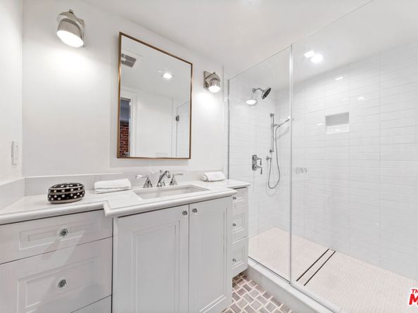 401 Ocean Avenue 2, Santa Monica CA 90402