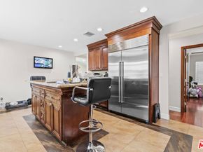 1016 E Verdugo Avenue, Burbank CA 91501
