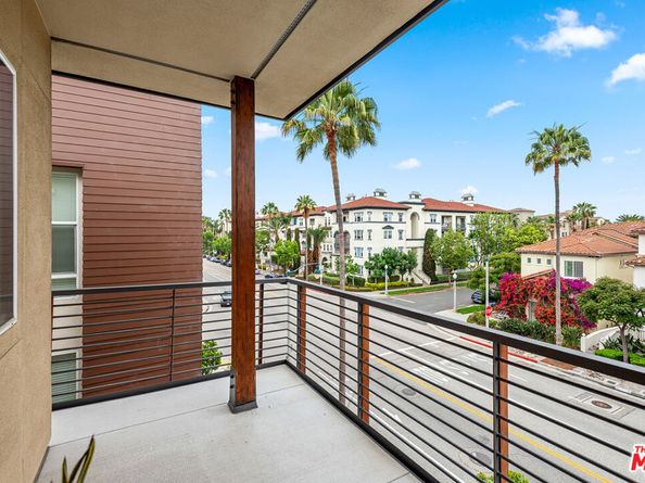 12920 Runway Road 360, Los Angeles CA 90094