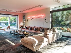 3350 Stoneridge Lane, Los Angeles CA 90077