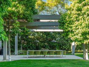 3350 Stoneridge Lane, Los Angeles CA 90077
