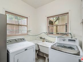 570 S Beverly Glen Boulevard, Los Angeles CA 90024