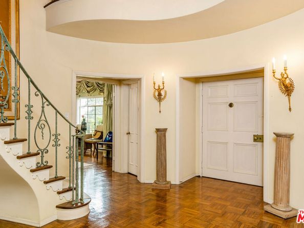 570 S Beverly Glen Boulevard, Los Angeles CA 90024