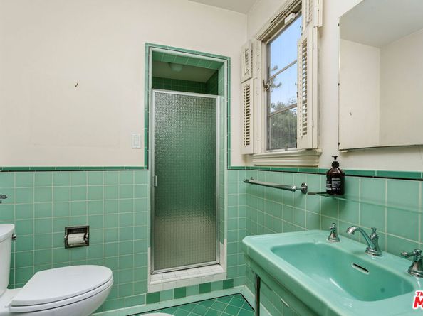 570 S Beverly Glen Boulevard, Los Angeles CA 90024