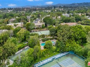 570 S Beverly Glen Boulevard, Los Angeles CA 90024