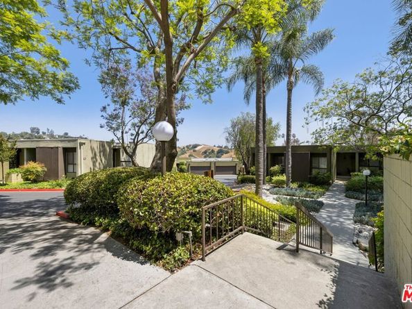 898 Temple Terrace 324, Los Angeles CA 90042