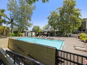 898 Temple Terrace 324, Los Angeles CA 90042