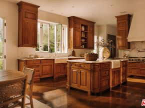 563 Spoleto Drive, Pacific Palisades CA 90272