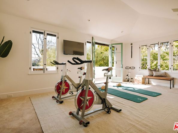 563 Spoleto Drive, Pacific Palisades CA 90272