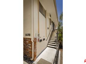 1231 Romulus Drive, Glendale CA 91205