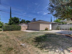 6840 Sausalito Avenue, West Hills CA 91307
