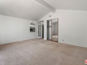 27821 Via Amistosa, Agoura Hills CA 91301