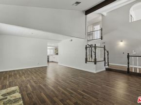 27821 Via Amistosa, Agoura Hills CA 91301