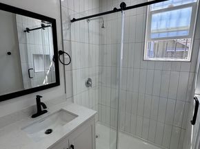 224 W 107th Street, Los Angeles CA 90003