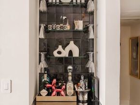 1010 Palm Avenue 106, West Hollywood CA 90069