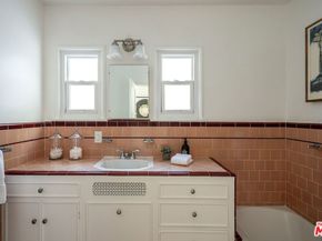 3554 Laurelvale Drive, Studio City CA 91604