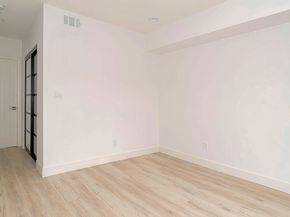 2209 6th Avenue, Los Angeles CA 90018