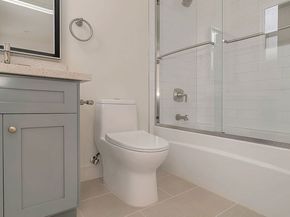 2209 6th Avenue, Los Angeles CA 90018