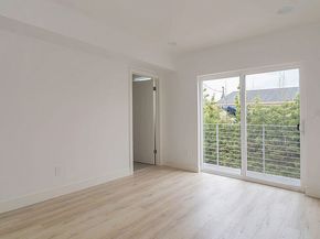 2209 6th Avenue, Los Angeles CA 90018