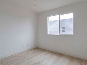2209 6th Avenue, Los Angeles CA 90018