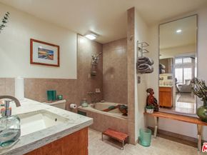 550 W Regent Street 330, Inglewood CA 90301