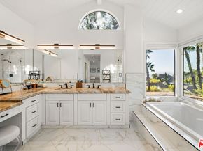 22137 Cairnloch Street, Calabasas CA 91302