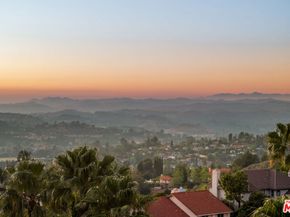 22137 Cairnloch Street, Calabasas CA 91302