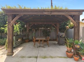 3830 W 59th Street, Los Angeles CA 90043