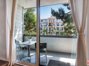 306 Bora Bora Way 202, Marina Del Rey CA 90292