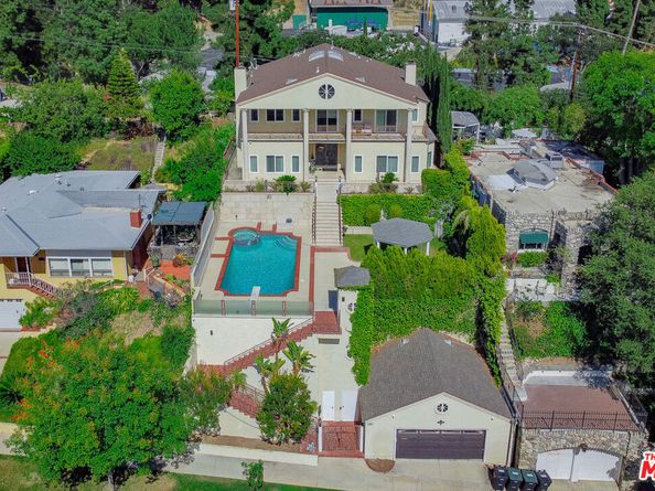 688 Glenmore Boulevard, Glendale CA 91206