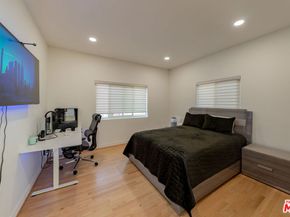 688 Glenmore Boulevard, Glendale CA 91206