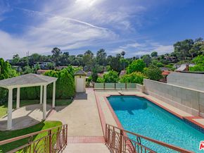 688 Glenmore Boulevard, Glendale CA 91206