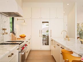3640 Mandeville Canyon Road, Los Angeles CA 90049