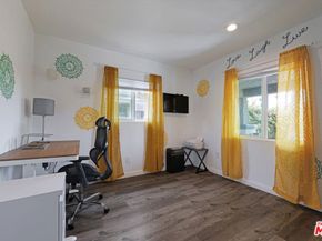 3447 9th Avenue, Los Angeles CA 90018